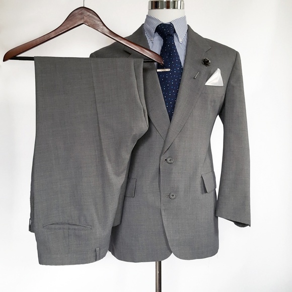 Hart Schaffner Marx Other - Hart Schaffner Marx Men's Solid Wool Suit 44S Gray